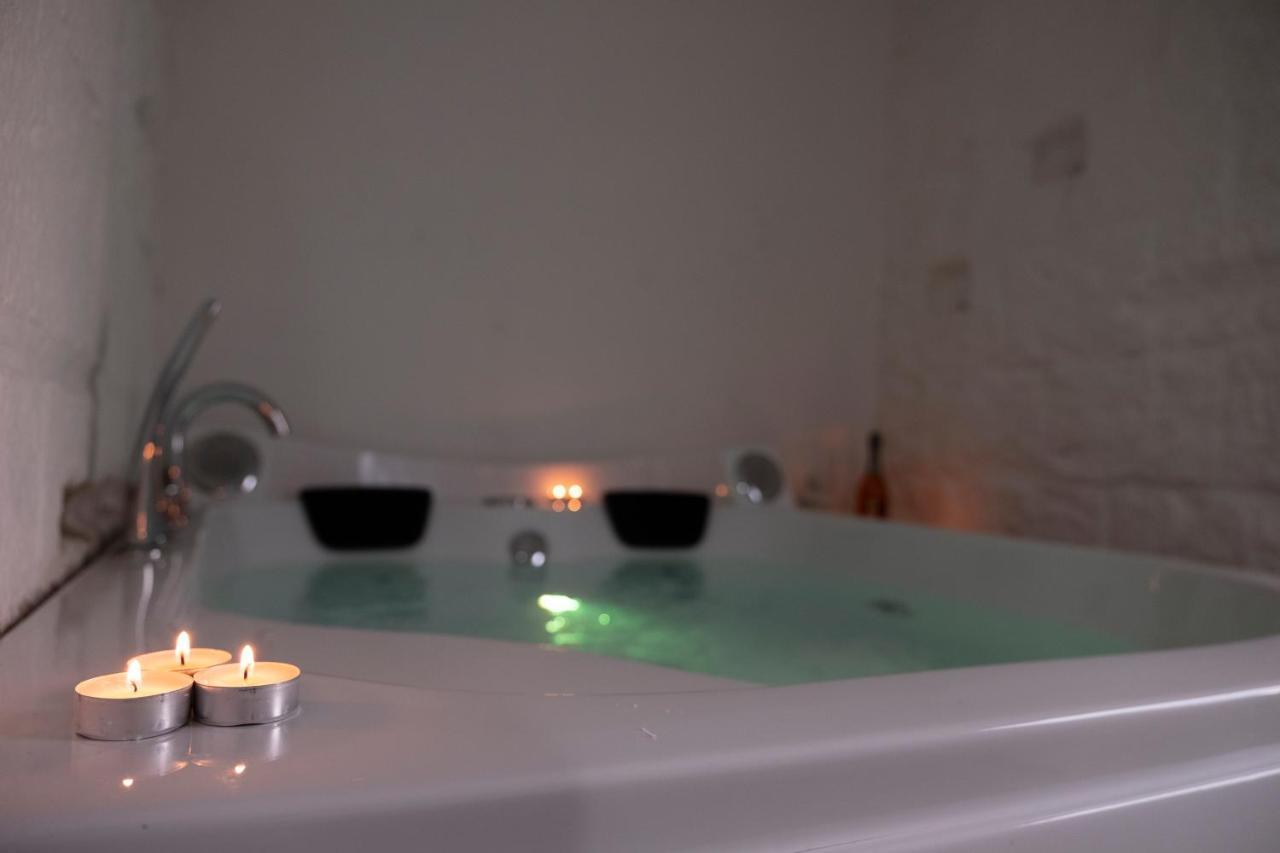 Amalfi Pool Suite - Puglia Mia Apartments Monopoli Exterior photo